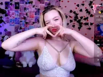 Chaturbate Free Porn Cam of akari_moon3