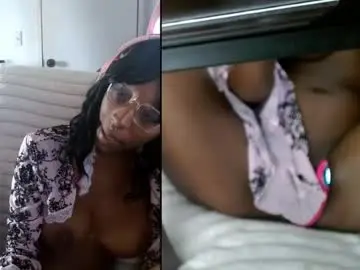 Chaturbate Free Live Porn of alys_at_college