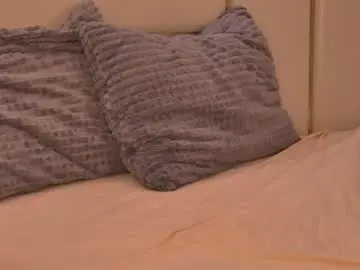 Chaturbate Live Sex Cam of juliahotty_
