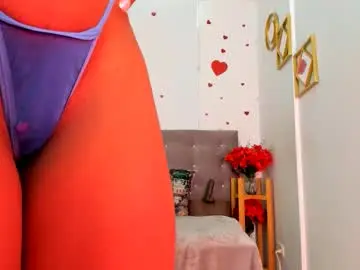 Chaturbate Watch Live Sex Cams of lyabloom