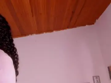 Chaturbate Watch Live Sex Cams of cata_greenn