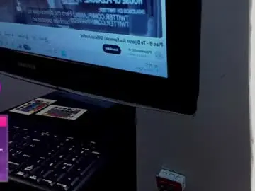Chaturbate Live Sex of moly_juicy