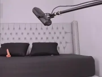 Chaturbate Best live sex cam show of luna__velvett_