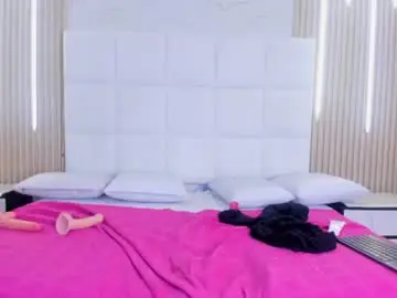 Chaturbate Nude Webcam of miia_thompsoon_
