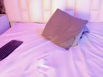 Chaturbate Best live sex cam show of antonellaqueeen