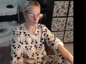 Chaturbate Best live sex cam show of mrsluck