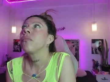 Chaturbate Live Sex of karly_moonn