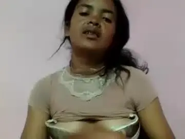 Chaturbate Live Sex Cam of rosia685234