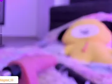 Chaturbate Watch Live Sex Cams of chloeminn