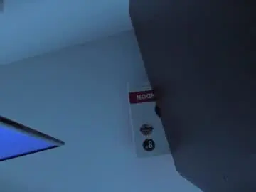 Chaturbate Sex Cam of selena_monroy