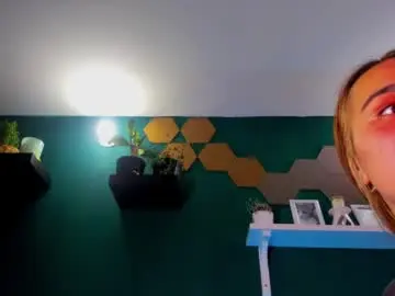 Chaturbate Free Porn Cam of evy_orange1