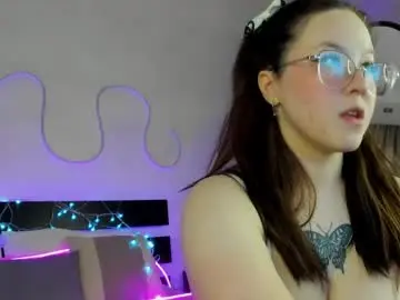 Chaturbate Best live sex cam show of kira_be11