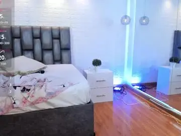 Chaturbate Adult Video Chat of saracorraless