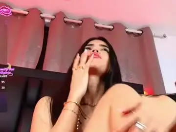 Chaturbate Watch Live Sex Cams of sararoy_