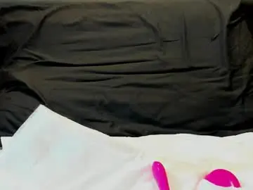Chaturbate Live Sex Cam of wowsquirt