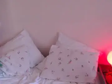 Chaturbate Live Sex Cam of katie_deville