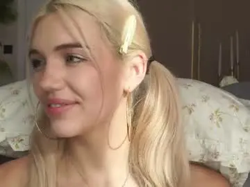 Chaturbate Live Sex of milabunny_