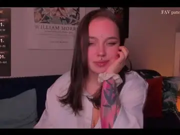 Chaturbate Watch Live Sex Cams of varvaraola