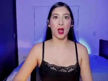 Chaturbate Live Sex Cam of aandreamartinez1