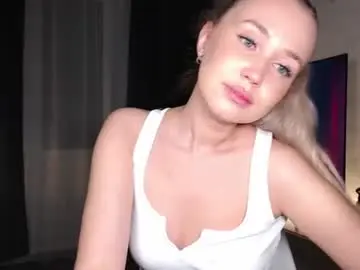 Chaturbate Live Sex Cam of mia_meww