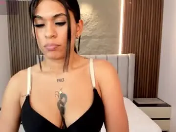 Chaturbate Nude Webcam of yara_shine1