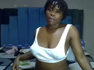 Chaturbate Live Sex Cam of melanin_moon