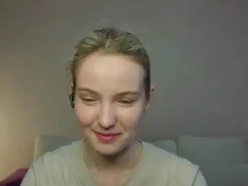 Chaturbate Live Sex Cam of tashinapetitto