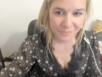 Chaturbate Nude Webcam of artsyandcraftsy_
