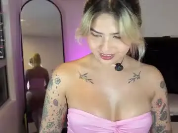 Chaturbate Watch Live Sex Cams of whites_emma