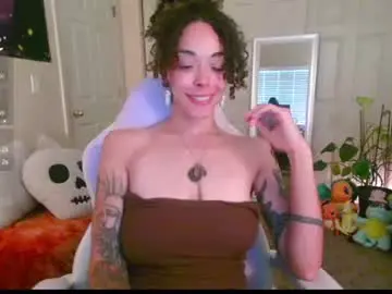 Chaturbate Nude Webcam of gunzinrose