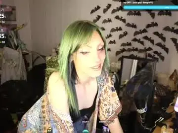 Chaturbate Live Sex Cam of lunasparkles
