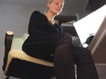 Chaturbate Free Porn Cam of marietta__castro
