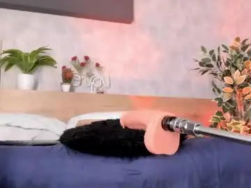 Chaturbate Adult Webcam of karina_gomez_18