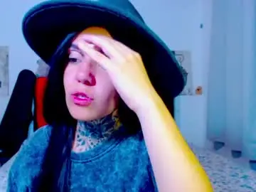 Chaturbate Live Sex Cam of lannie_gonzales