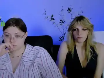 Chaturbate Live Sex Cam of nikol_kitt