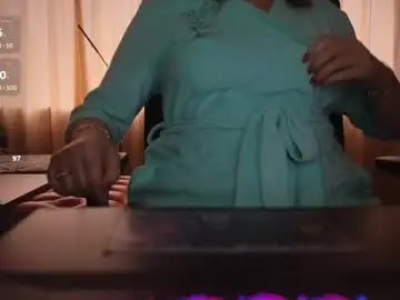 Chaturbate Sex Cam of lyboff72