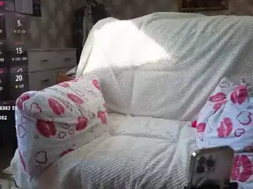 Chaturbate Live Sex Cam of lyboff72