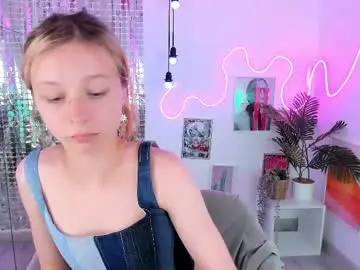 Chaturbate Adult Video Chat of ivy_blare
