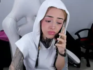Chaturbate Live Porn of emilydaft