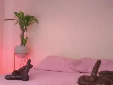 Chaturbate Live Porn of mili_moon_