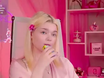 Chaturbate Free Live Porn of adelecartier