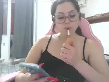 Chaturbate Sex Cam of prettyjulliette