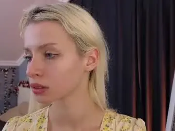Chaturbate Live Sex Cam of vienna_gones