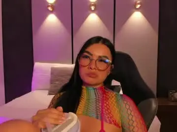 Chaturbate Best live sex cam show of emily_tolson
