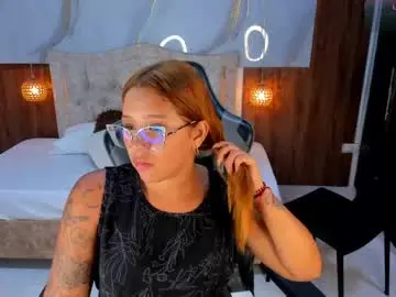 Chaturbate Best live sex cam show of mia_18v