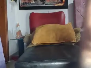 Chaturbate Sex Cam of camila_rosess