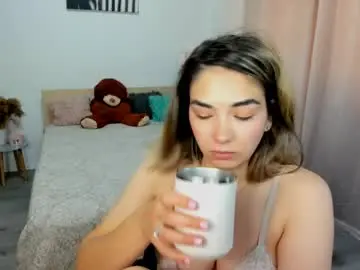 Chaturbate Live Sex Cam of alexa_dolly