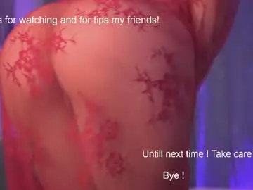 Chaturbate Live Sex of alyonaqueen_