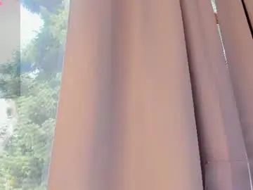 Chaturbate Live Porn of naila18