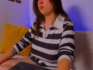 Chaturbate Live Sex Cam of hazel_shy